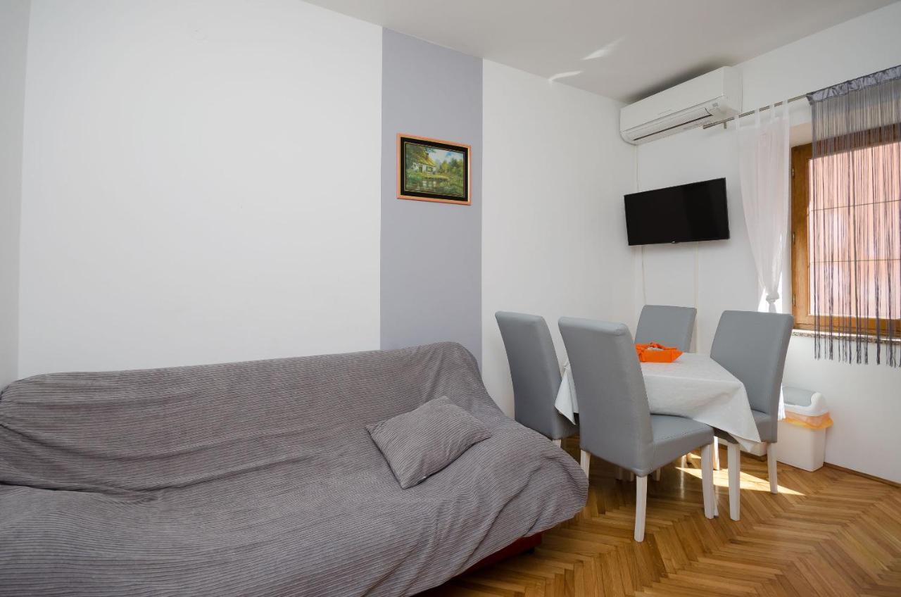 Apartments Mirjana B Lopar Exterior foto